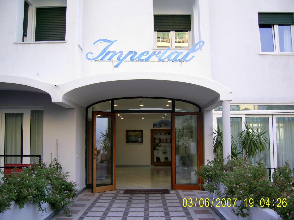 Hotel Imperial อีสเกีย ภายนอก รูปภาพ